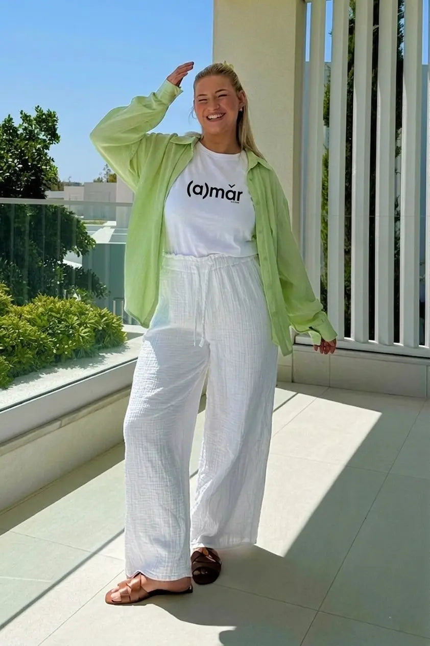 camiseta blanca amar